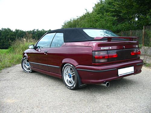 Renault 03