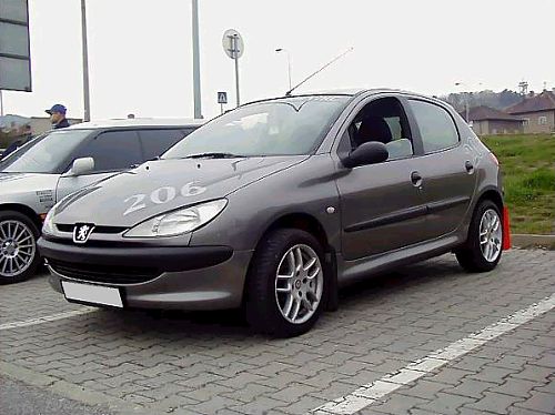 Peugeot 206 02
